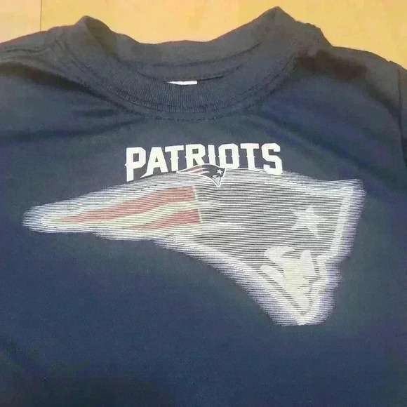 New England Patriots Dry Fit T-Shirt. Size 18 months - Picture 2 of 3